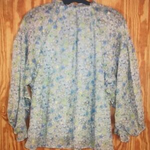 Floral ruffle top